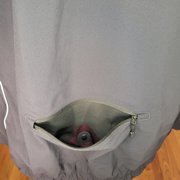 Specialized Deflect Hybrid jacket with zip off sleeves size XLarge - Picture 6 of 9